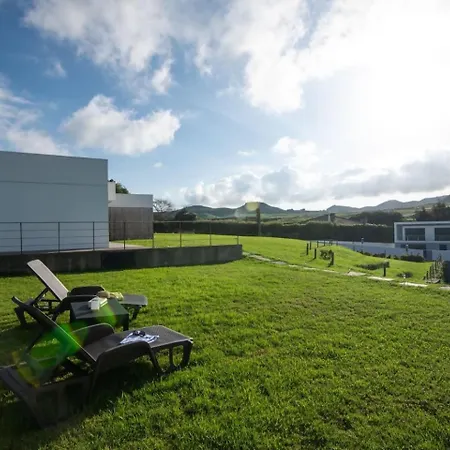 Villa Com Jacuzzi E Estacionamento *