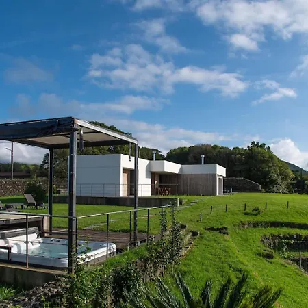 Villa Com Jacuzzi E Estacionamento Sao Vicente Ferreira