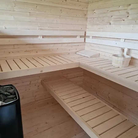 Vicente Jacuzzi Sauna And Parking São Vicente Ferreira