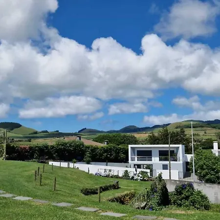 Villa Vicente Jacuzzi, Sauna And Parking