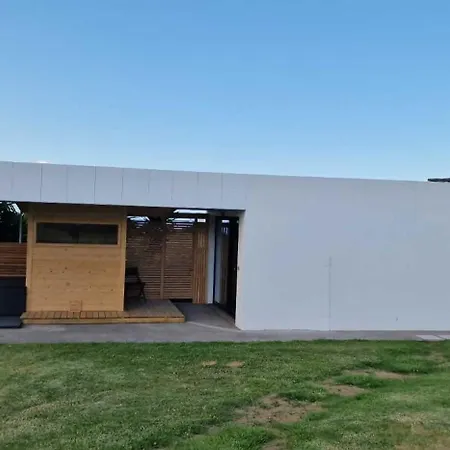 Vicente Jacuzzi, Sauna And Parking * São Vicente Ferreira