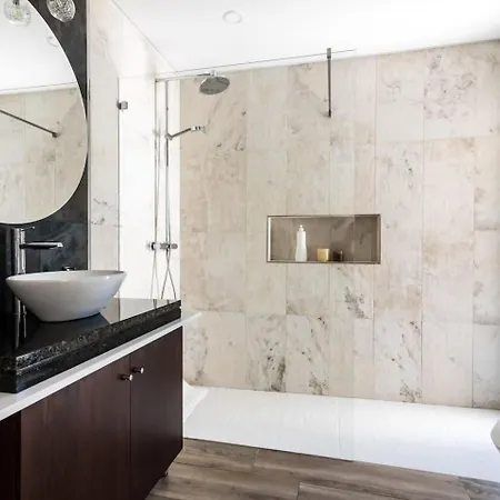 Vicente Jacuzzi, Sauna And Parking Βίλα *